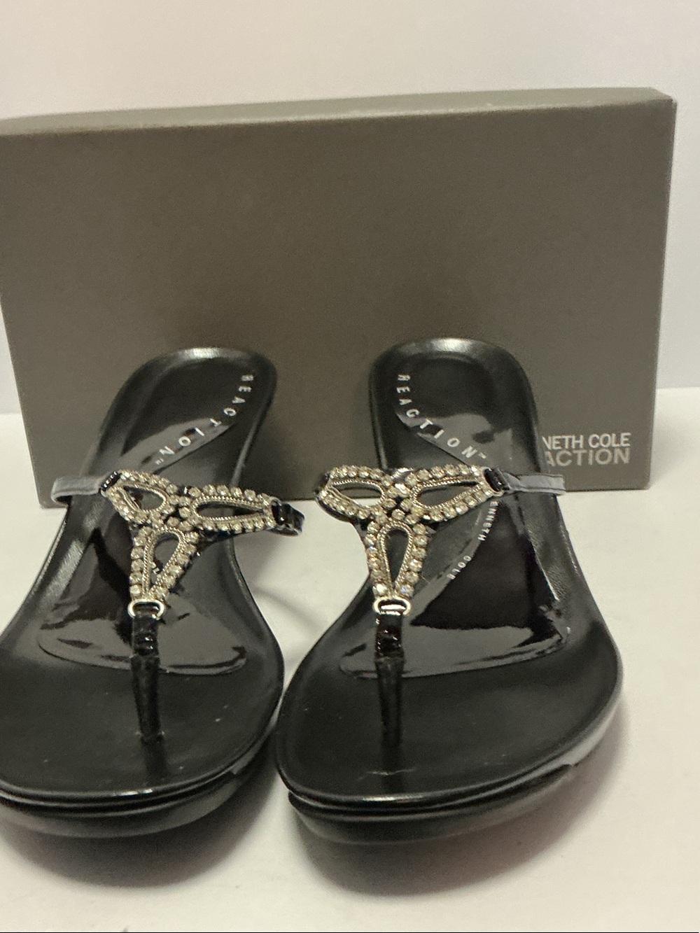 Kenneth Cole Reaction Black Jeweled T-Strap Sandals